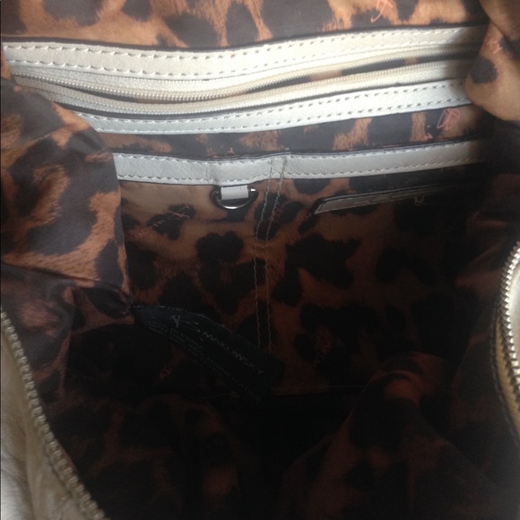 B Makowsky - Picture 5 of 7